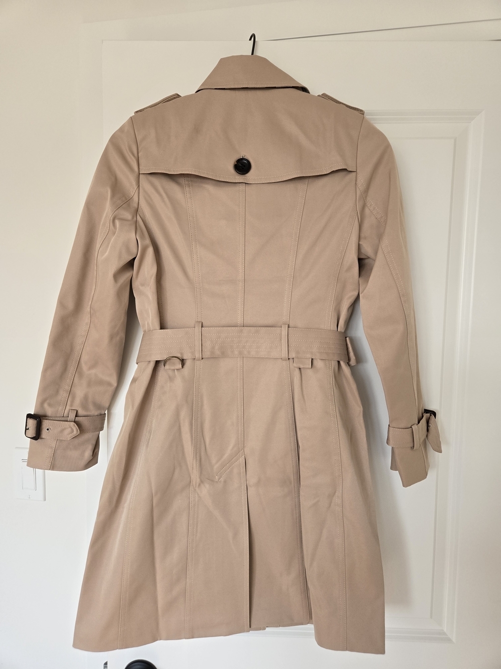 Classic Beige Double-Breasted Trench Coat Size Small – Brand New Belted Jacket - Picture 2 of 13